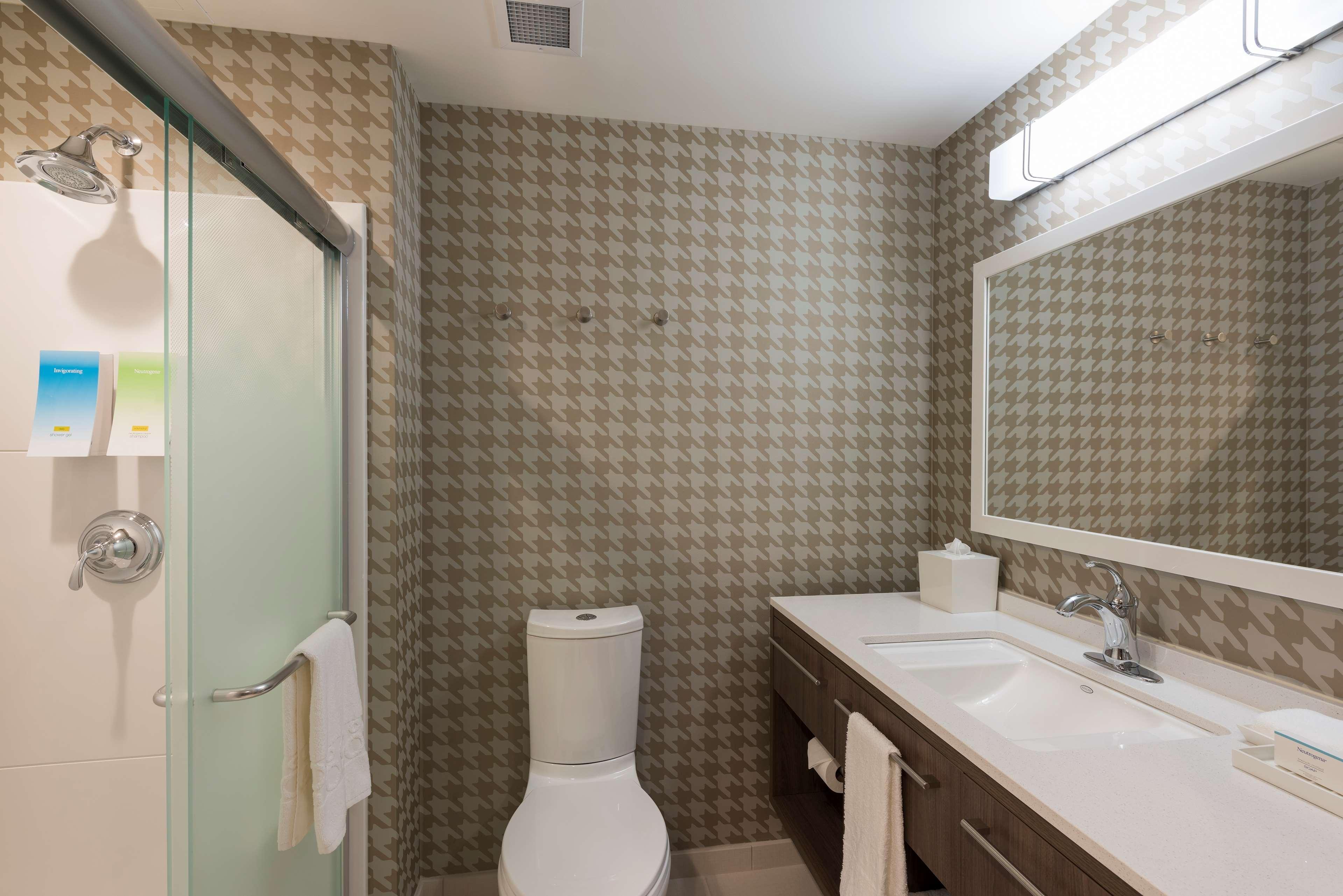 Home2 Suites By Hilton Louisville Downtown Nulu Exterior photo