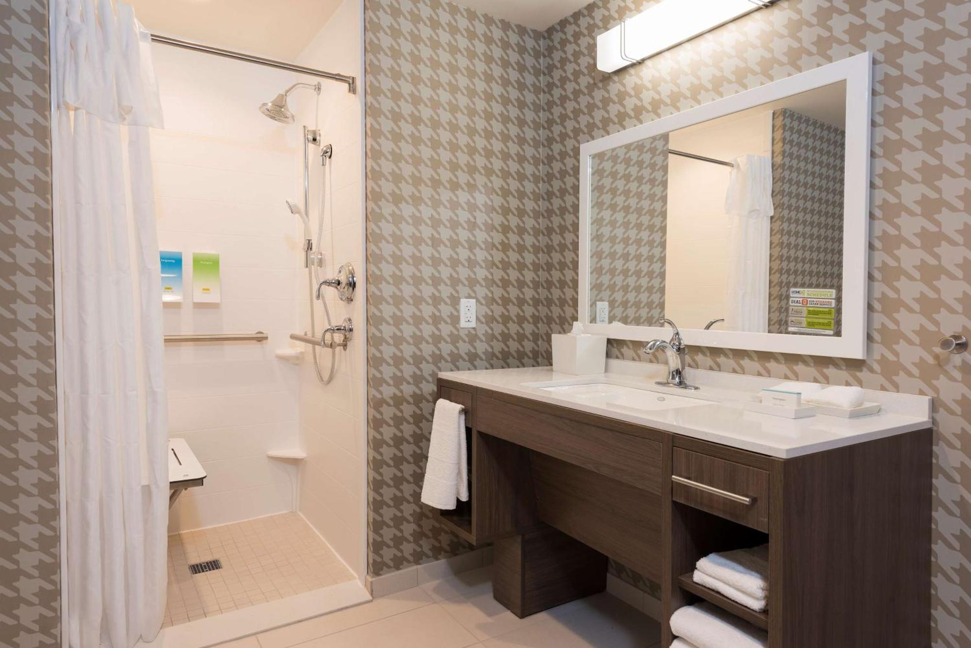 Home2 Suites By Hilton Louisville Downtown Nulu Exterior photo