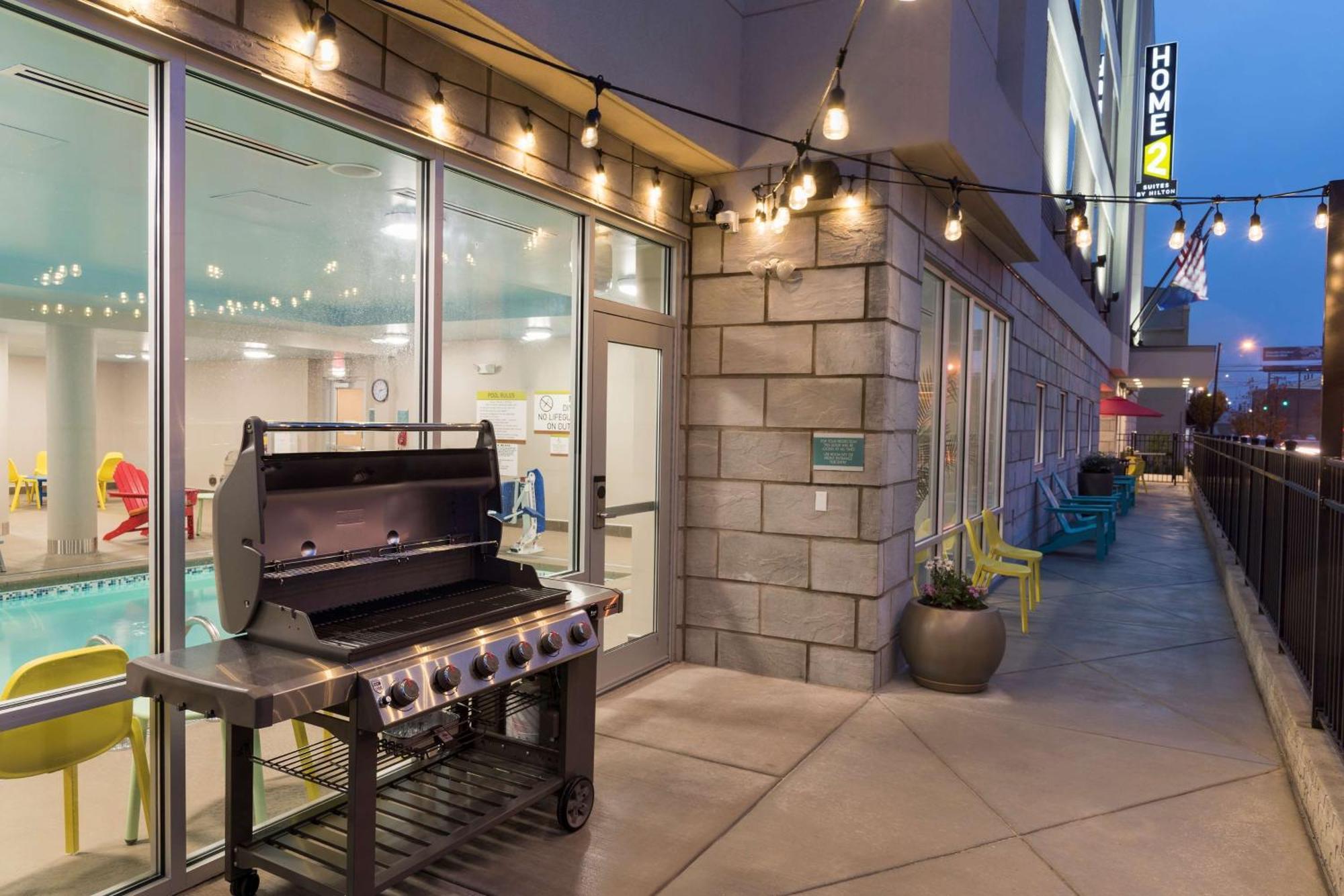 Home2 Suites By Hilton Louisville Downtown Nulu Exterior photo